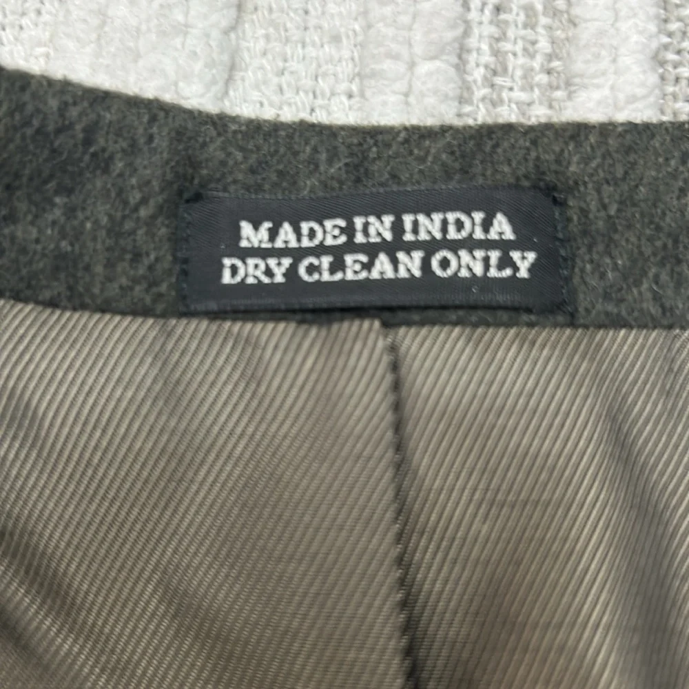 Oscar de la Renta premium wool